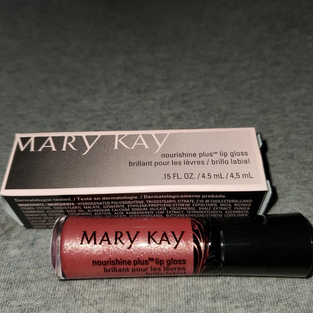 NouriShine Plus Lip Gloss Fancy Nancy